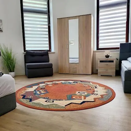 Westend Apartment *